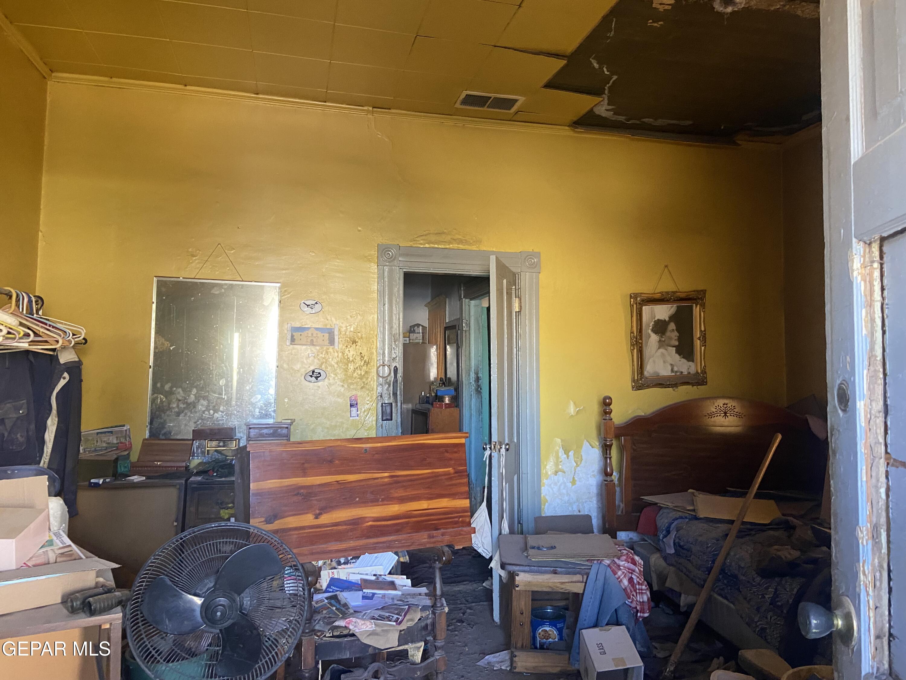 2320 San Jose Avenue