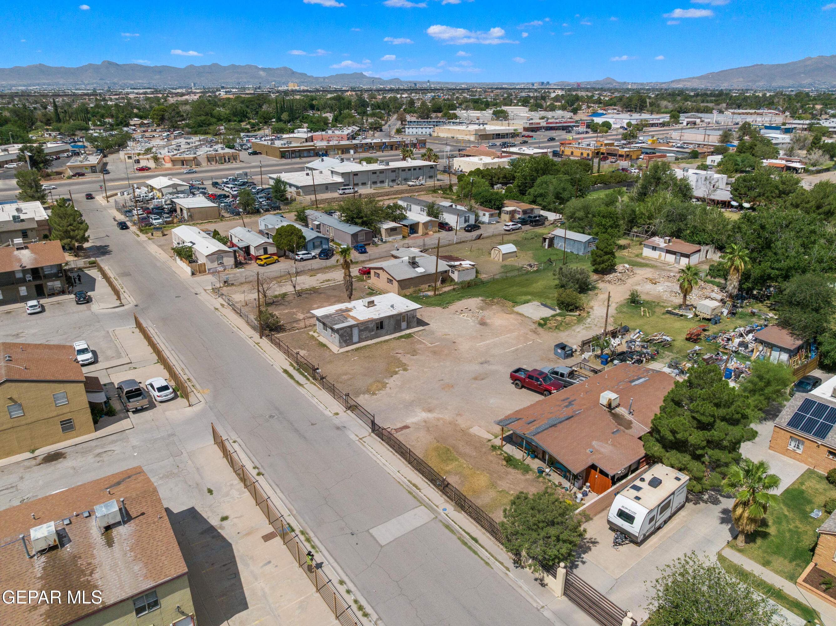 525 Center Way