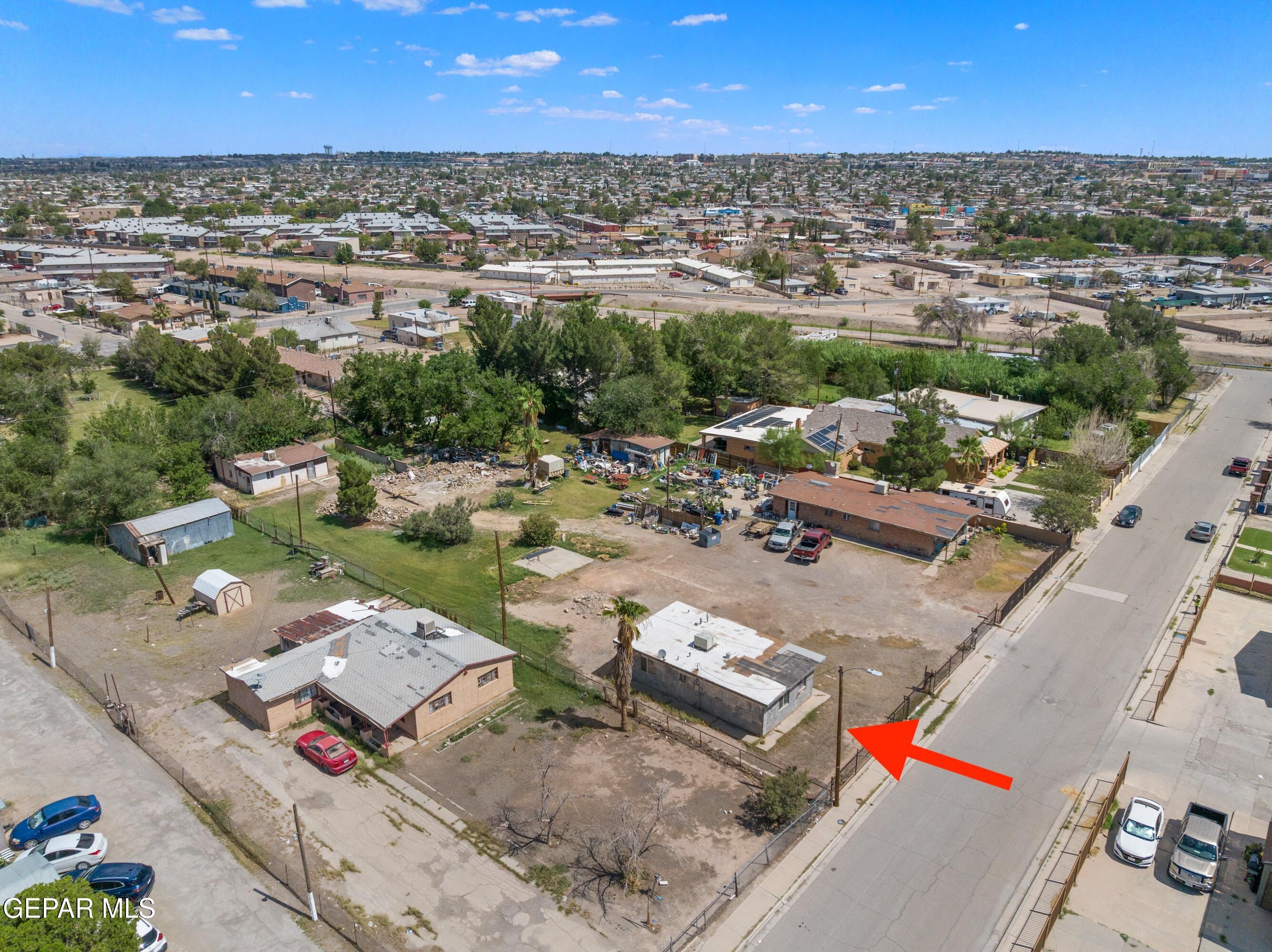 525 Center Way