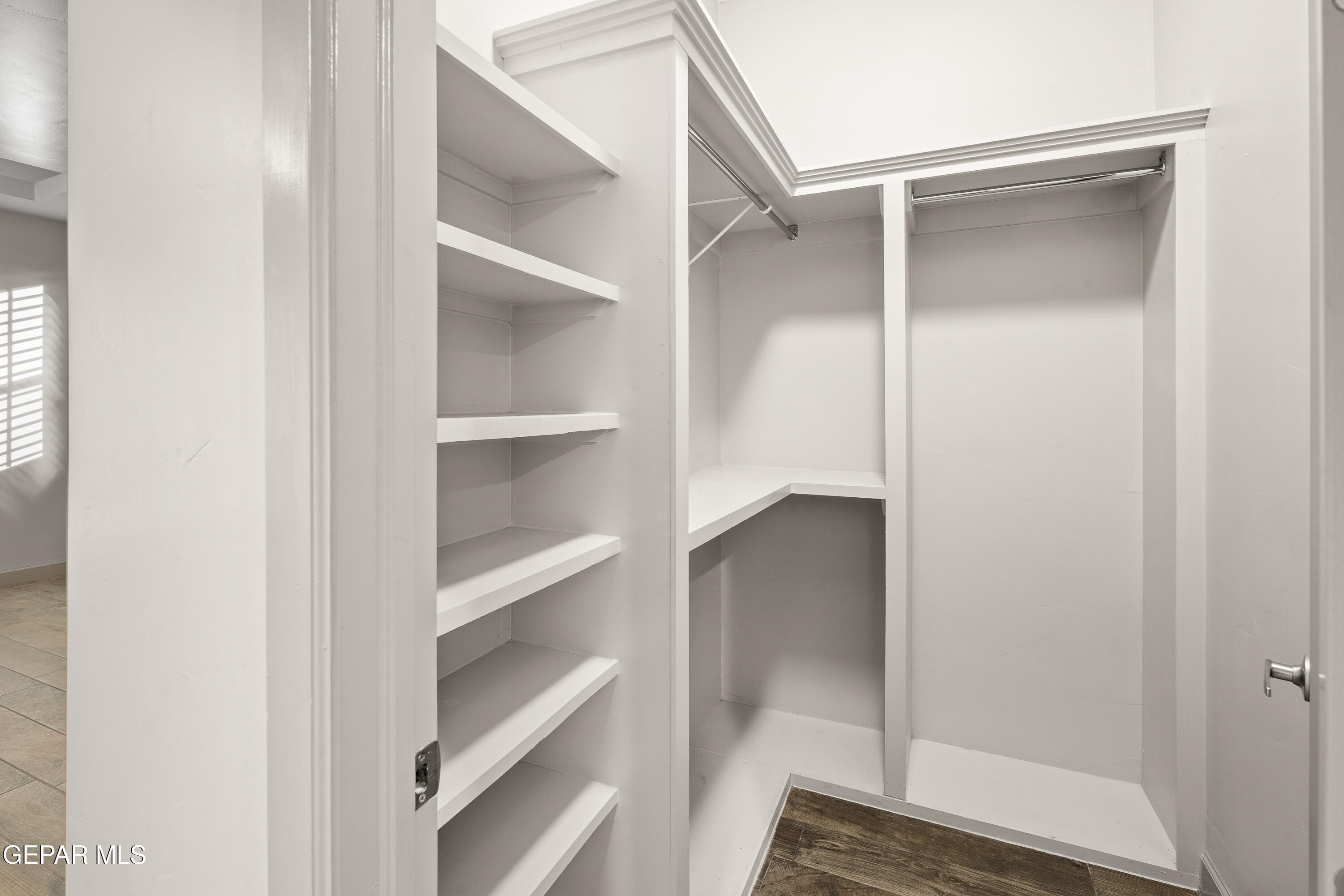 421 S FESTIVAL Drive