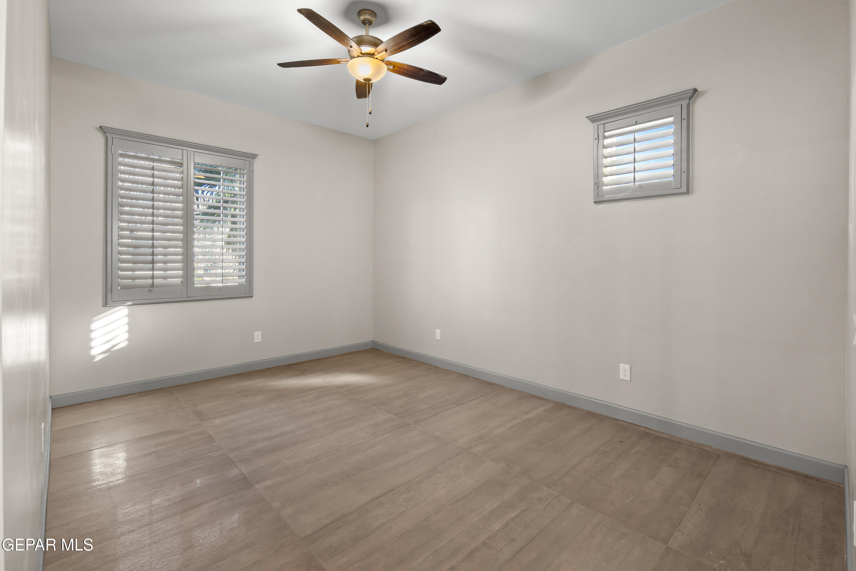 421 S FESTIVAL Drive