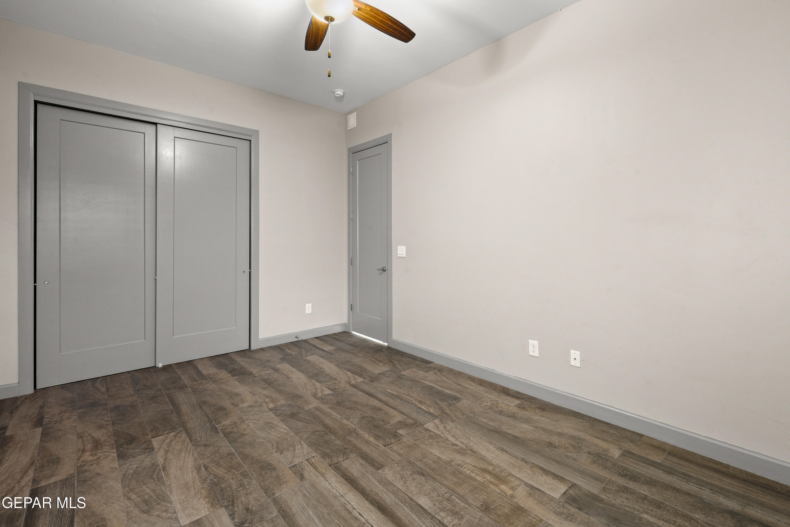 421 S FESTIVAL Drive