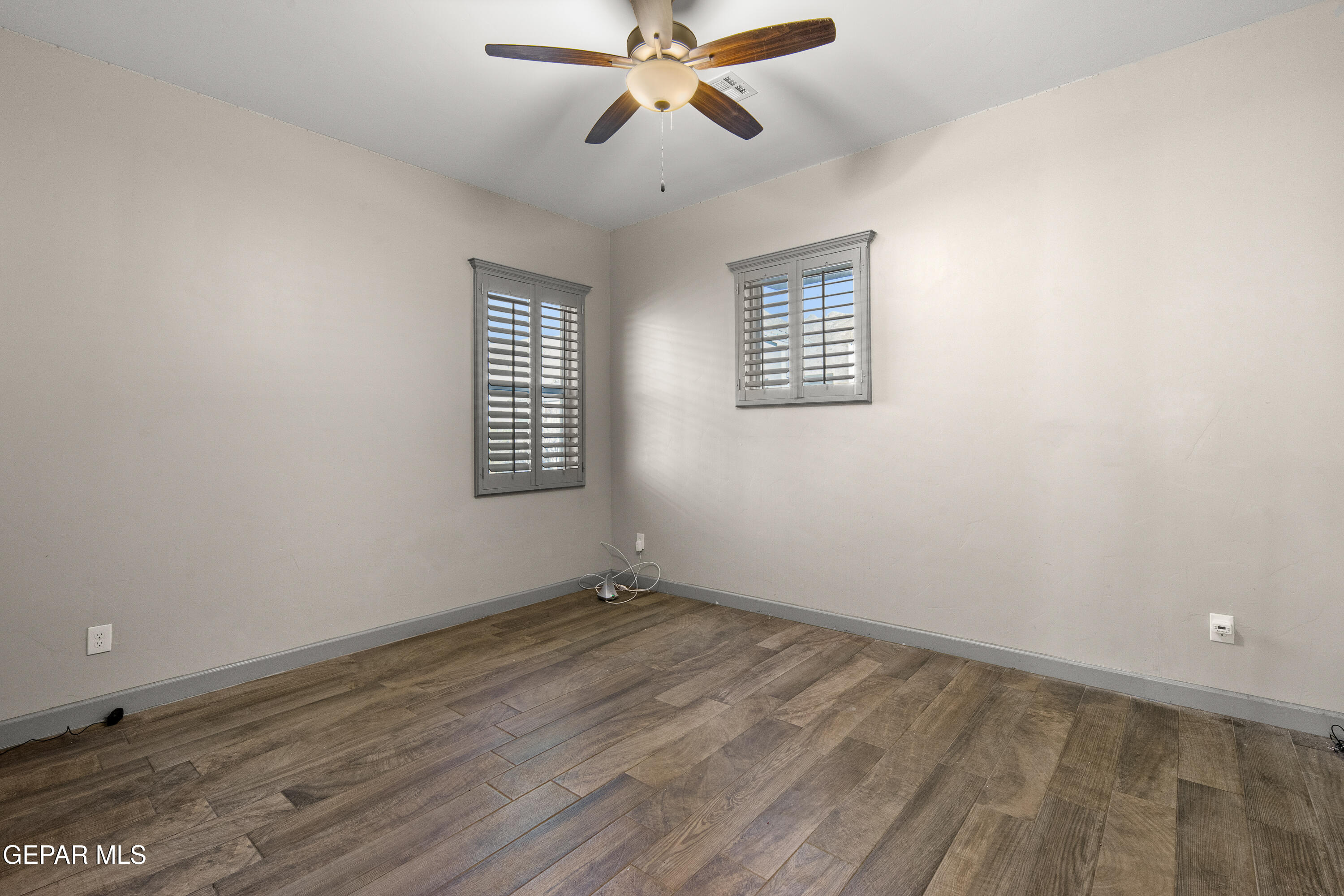 421 S FESTIVAL Drive