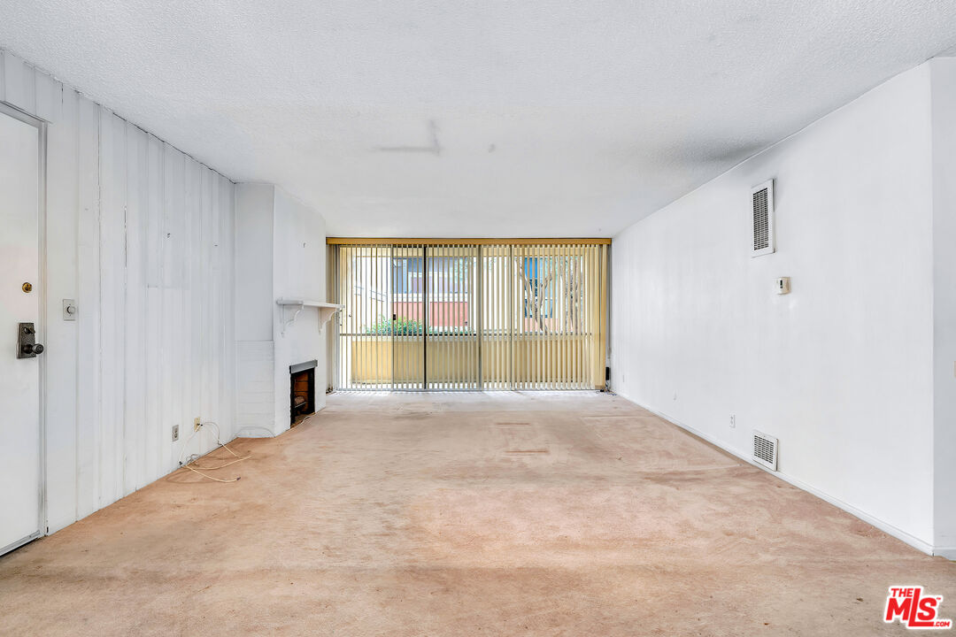 6435 Green Valley Cir Unit: 208