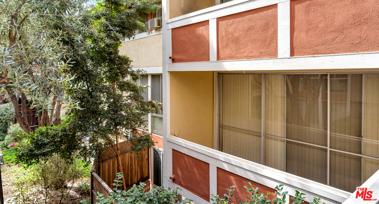 6435 Green Valley Cir Unit: 208