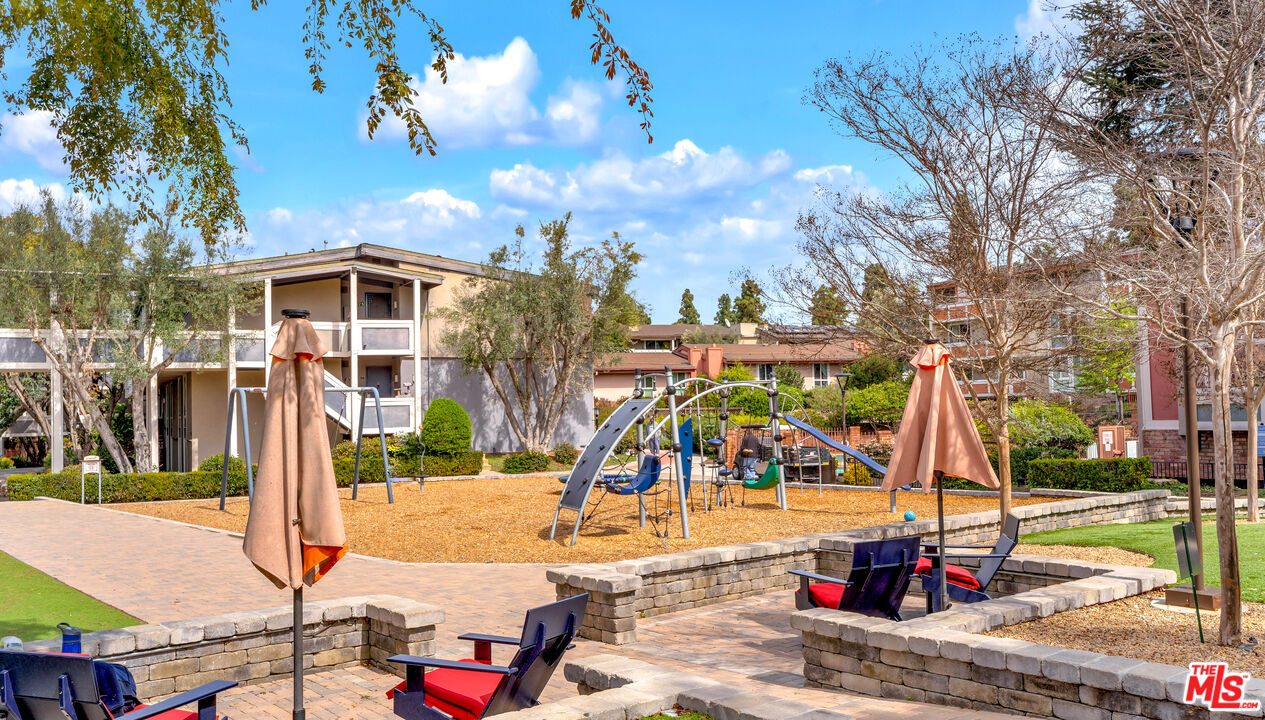 6435 Green Valley Cir Unit: 208