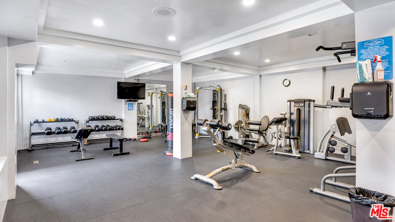 6435 Green Valley Cir Unit: 208