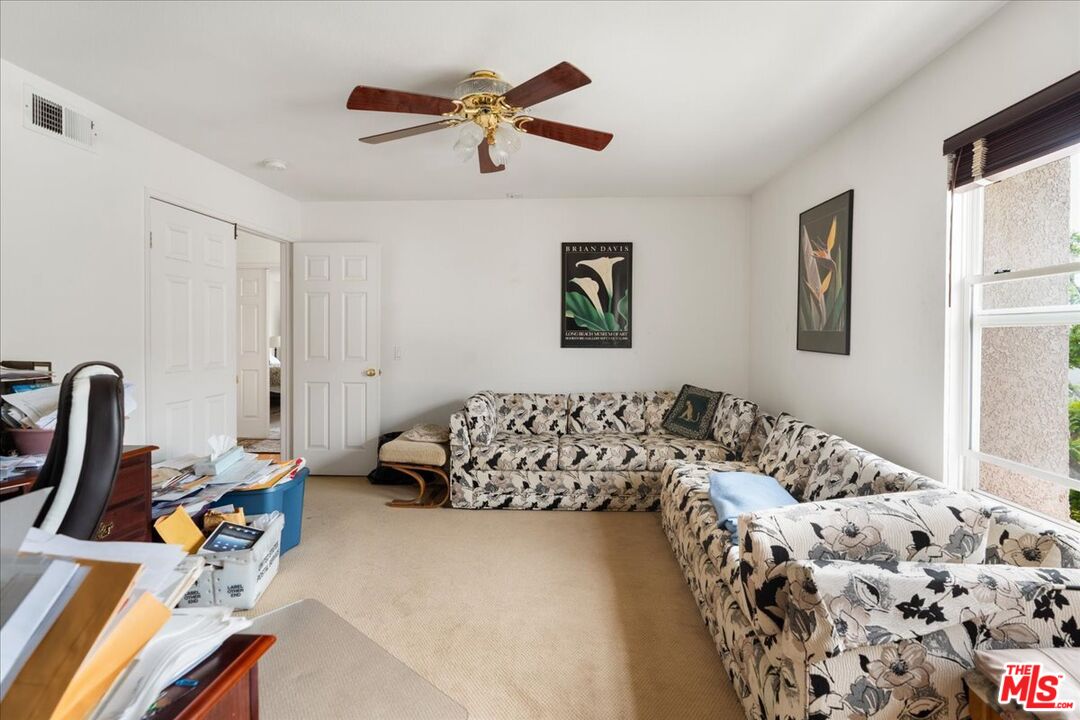 7307 Hannum Ave