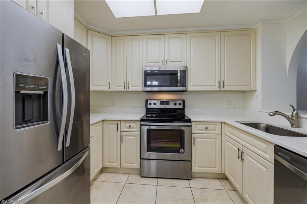 900 Arbor Lake DR # 205 Unit: 9-205