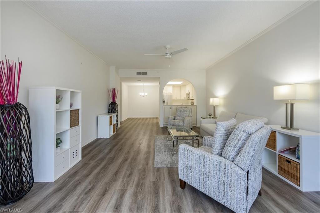 900 Arbor Lake DR # 205 Unit: 9-205
