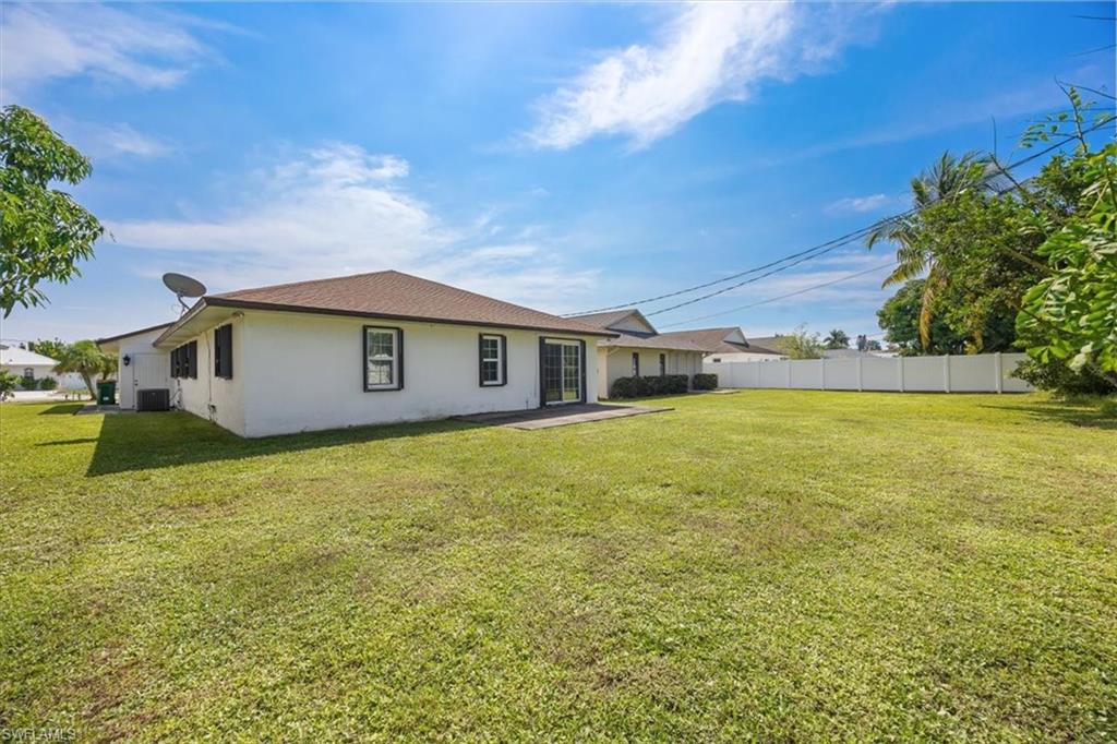 589 98th AVE N