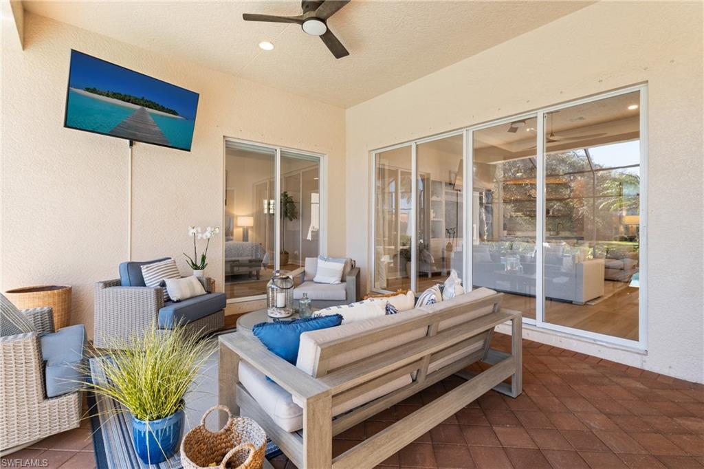5953 Hammock Isles CIR