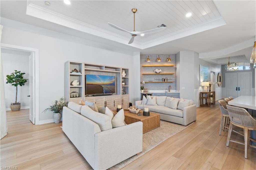5953 Hammock Isles CIR