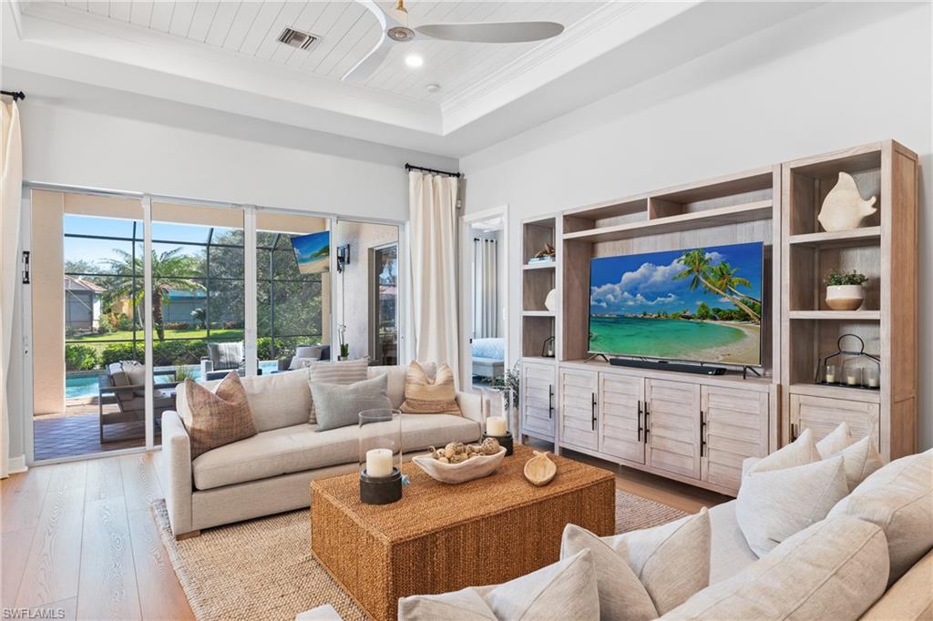 5953 Hammock Isles CIR