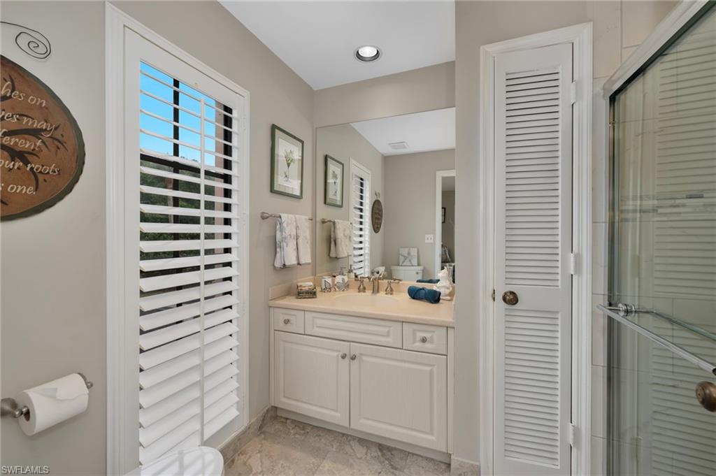 1384 Park Lake DR # 22L