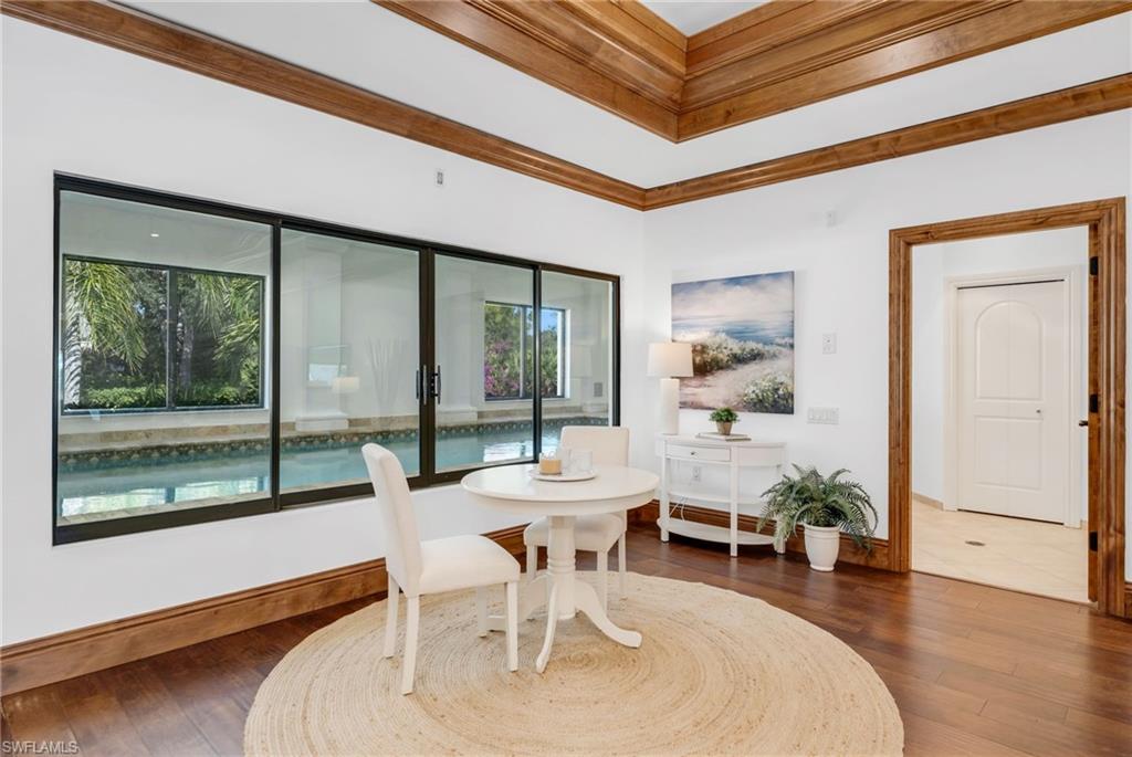 700 Arbor Lake DR # 101 Unit: 7-101