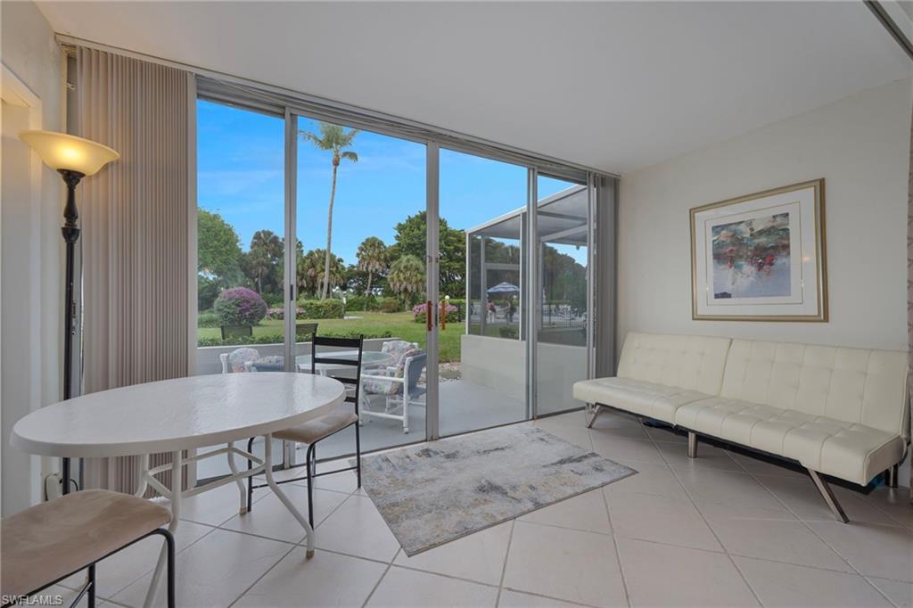 215 Cypress WAY E # C4