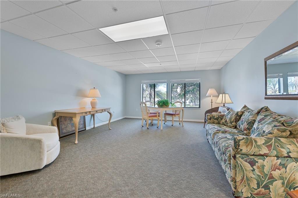 201 Arbor Lake DR 2-201