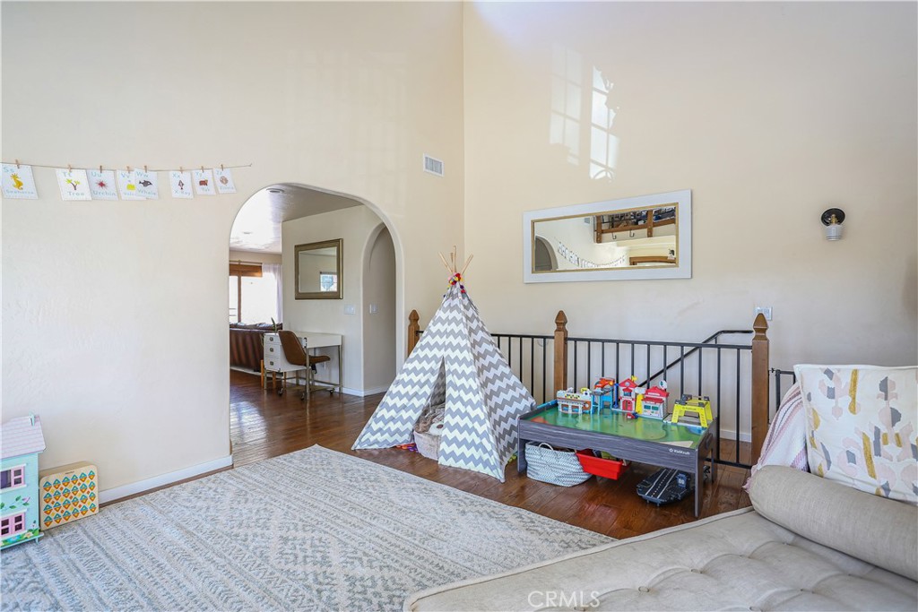 807 Plata Road