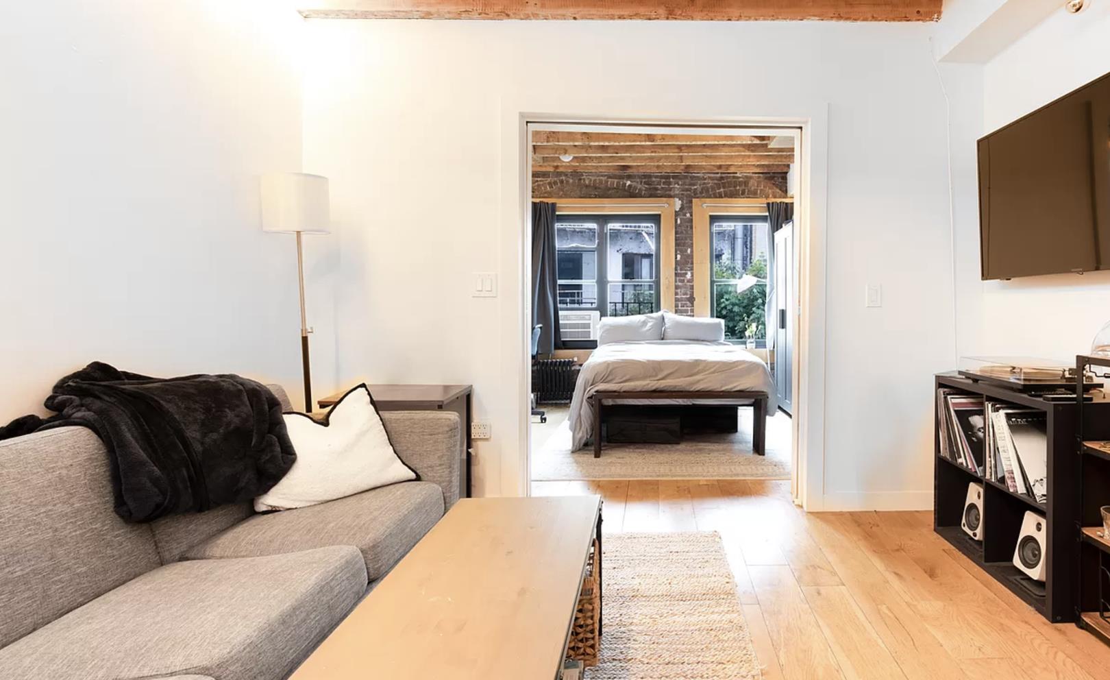 42 Horatio Street 16