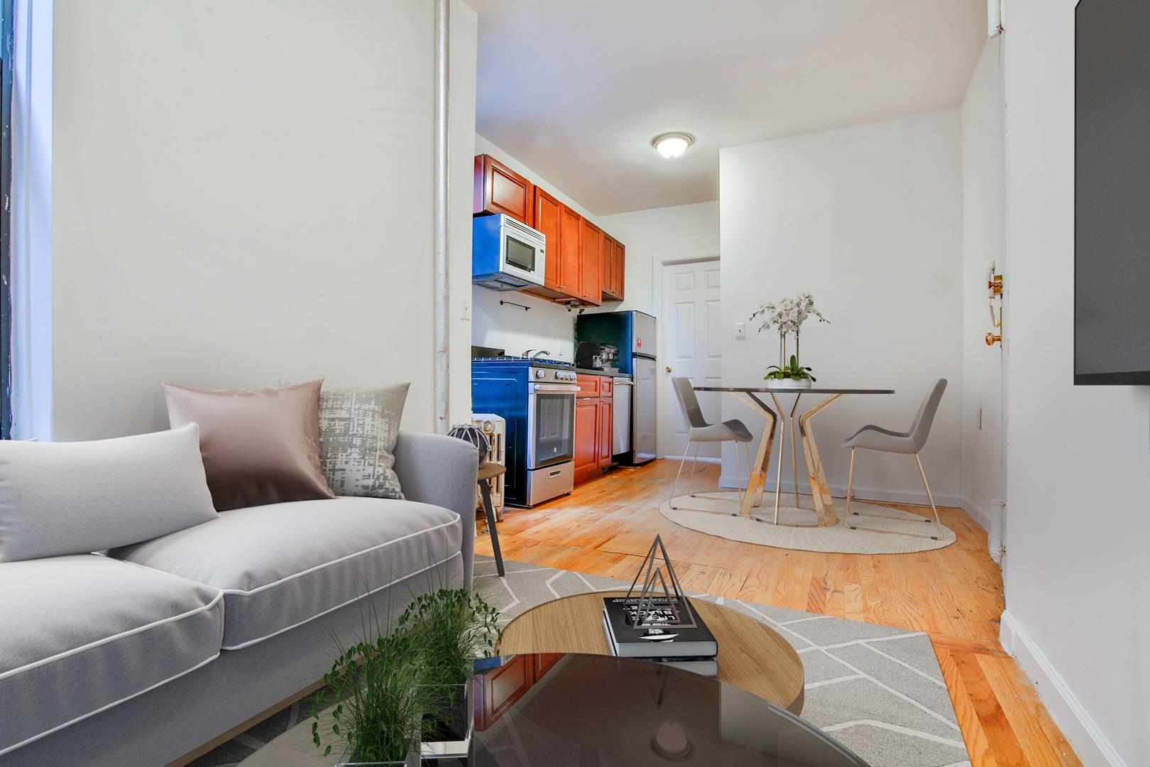 142 Sullivan Street 18