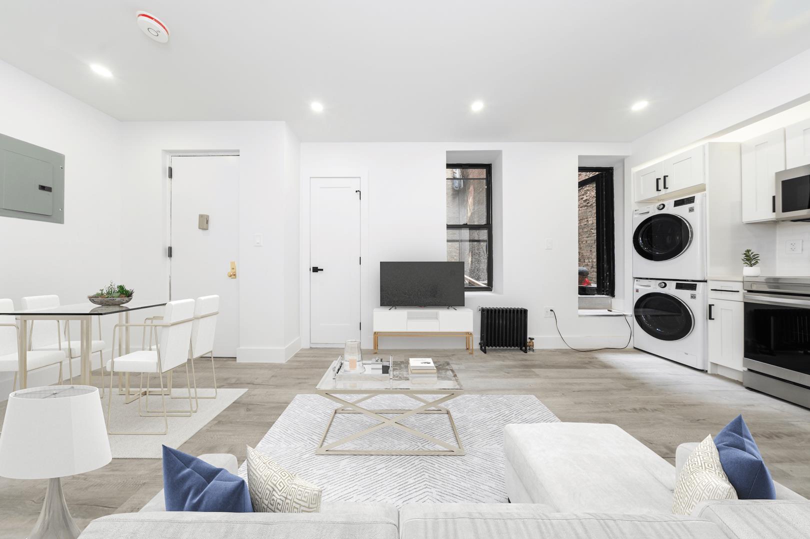152 Thompson Street 1-E
