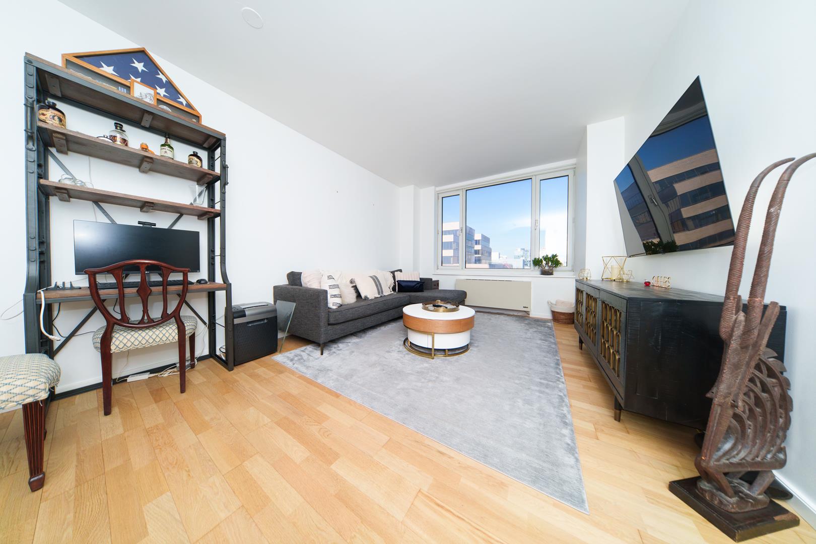 635 W 42nd Street 8-C