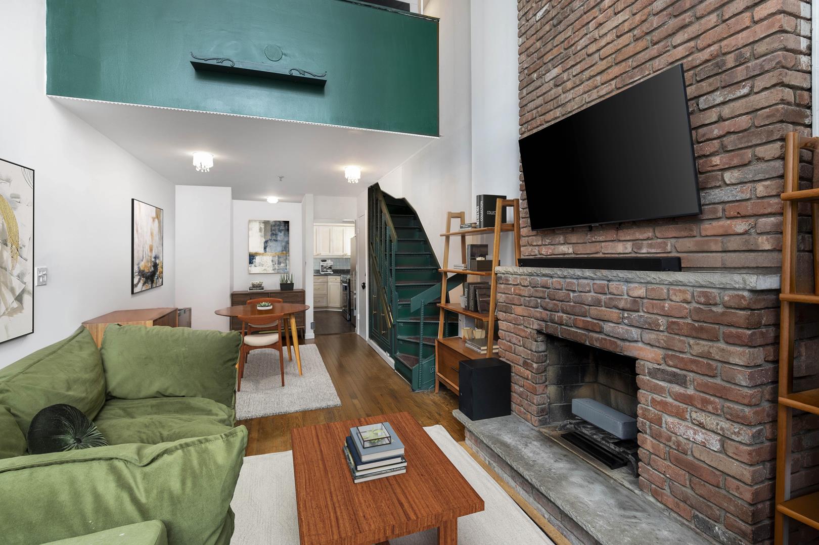 1724 2nd Avenue 6-B