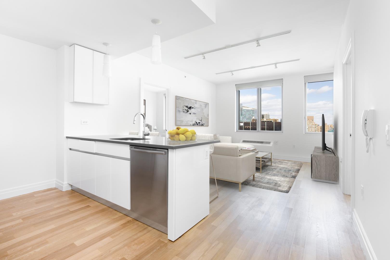 554 W 54th St 22-L