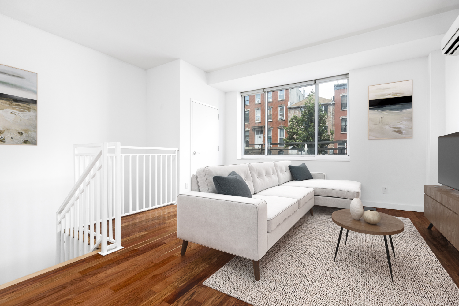 535 CLASSON Avenue 106