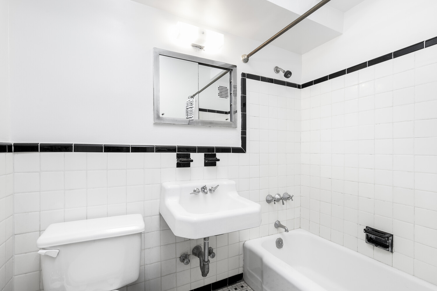 415 E 85TH Street 1A