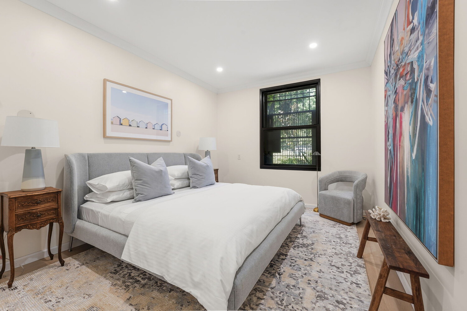 376 W St GB
