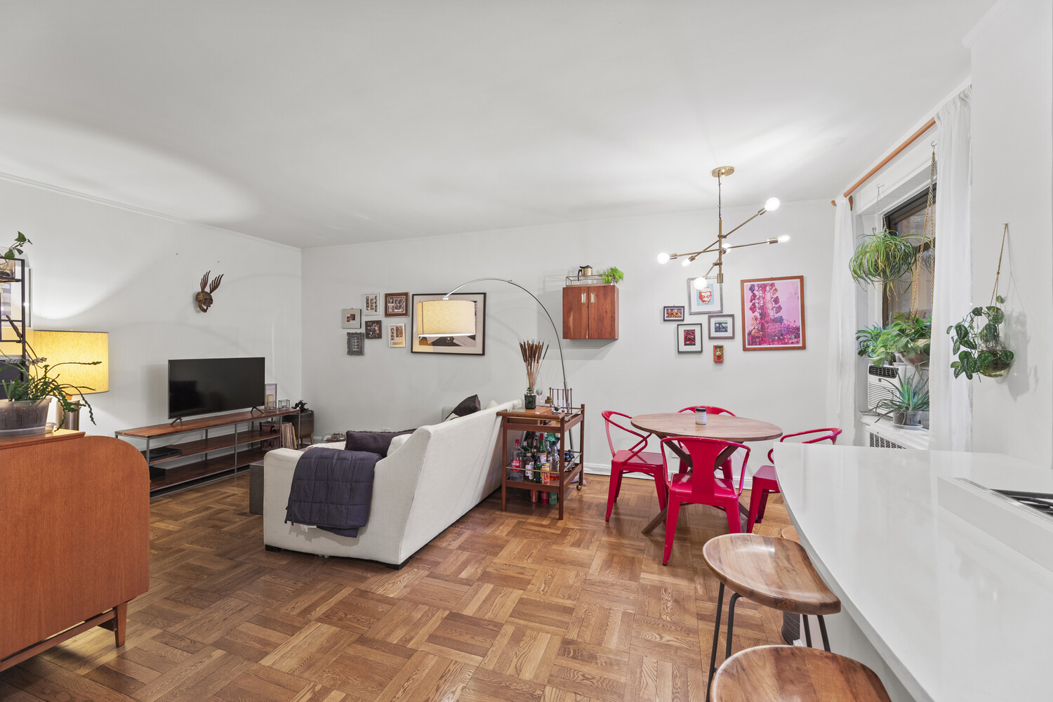 345 RIVERSIDE Drive 4F