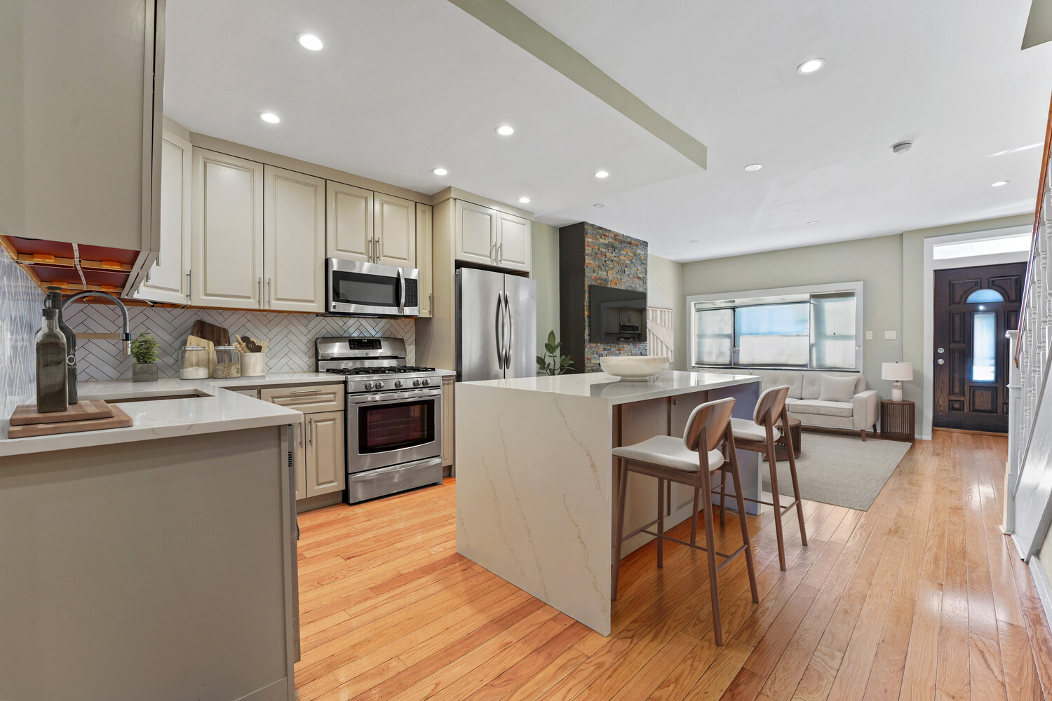137A 22ND Street