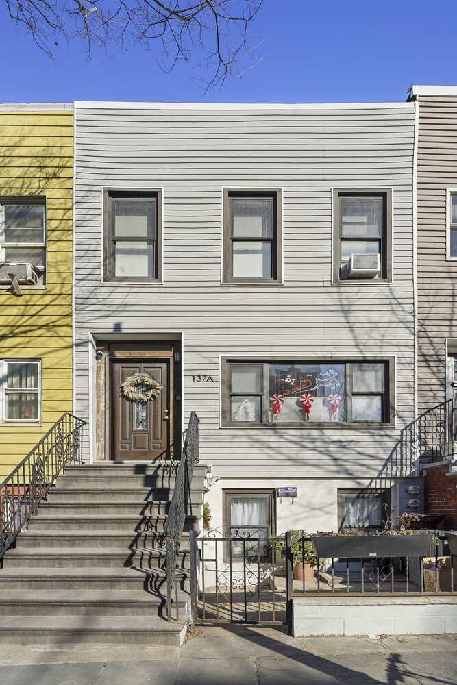 137A 22ND Street