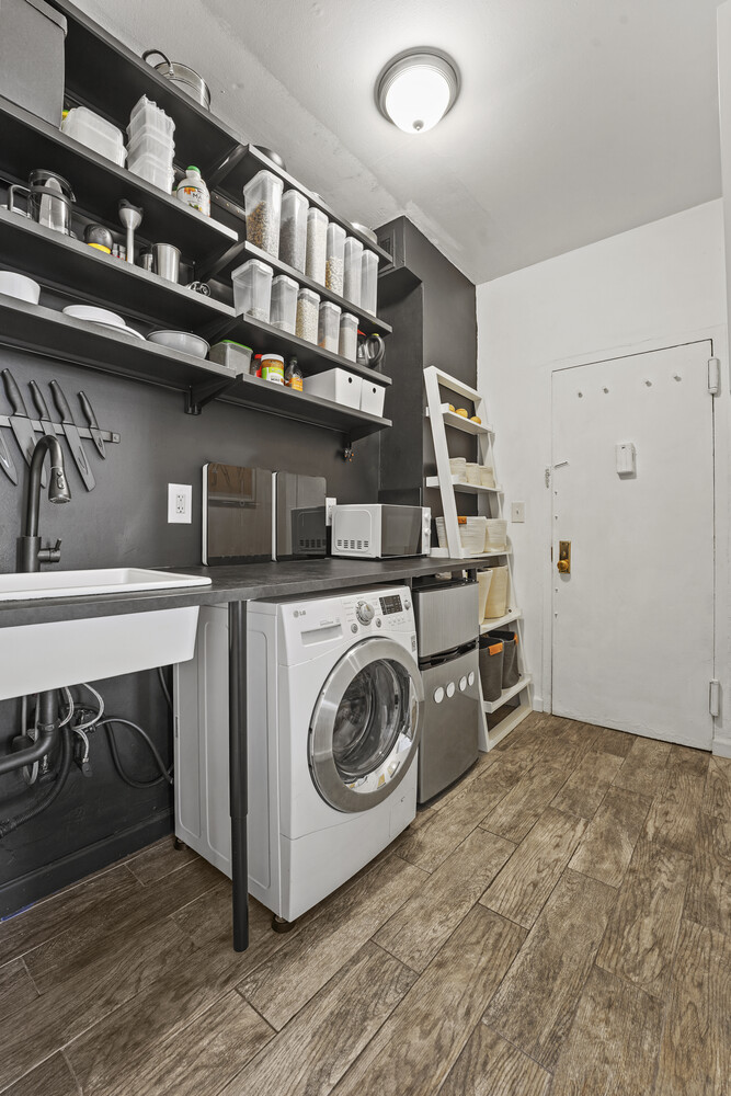 424 E 115TH Street 4B