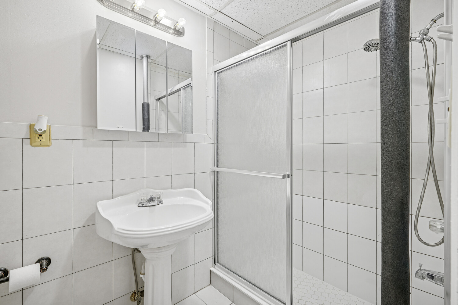 1105 CYPRESS Avenue MIX