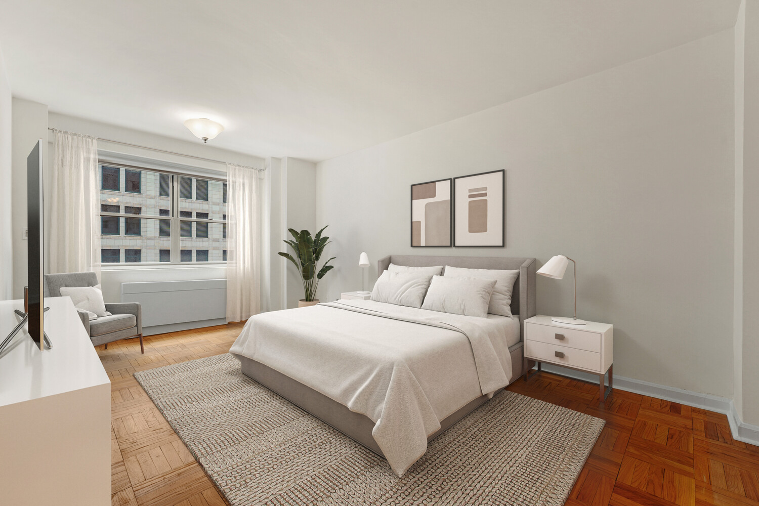 70 E 10th St 8V