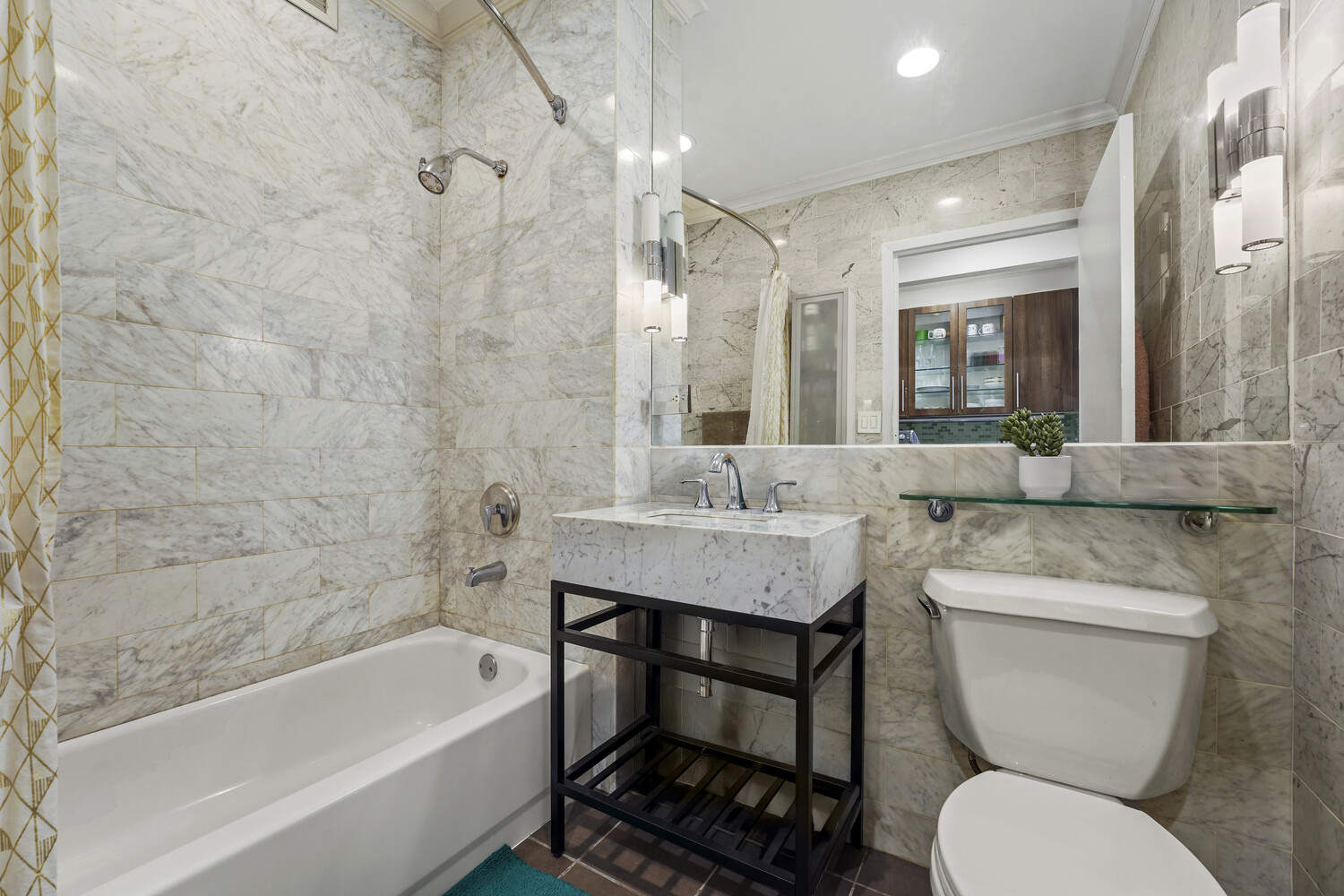 1 Wall Street Court 904