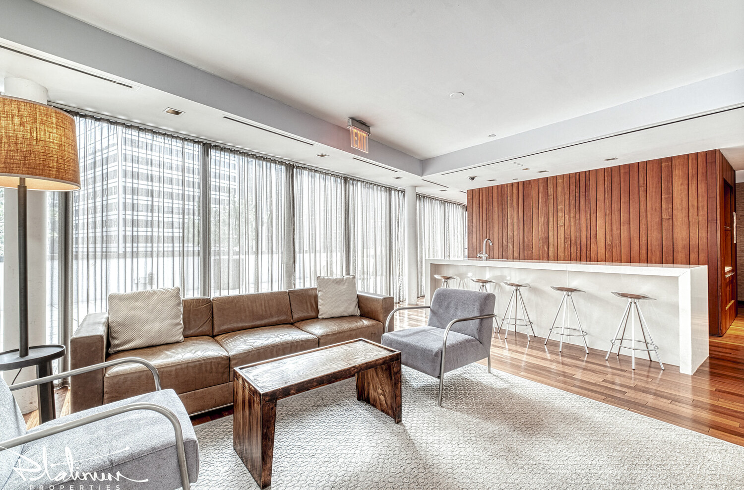 1 Wall Street Court 904