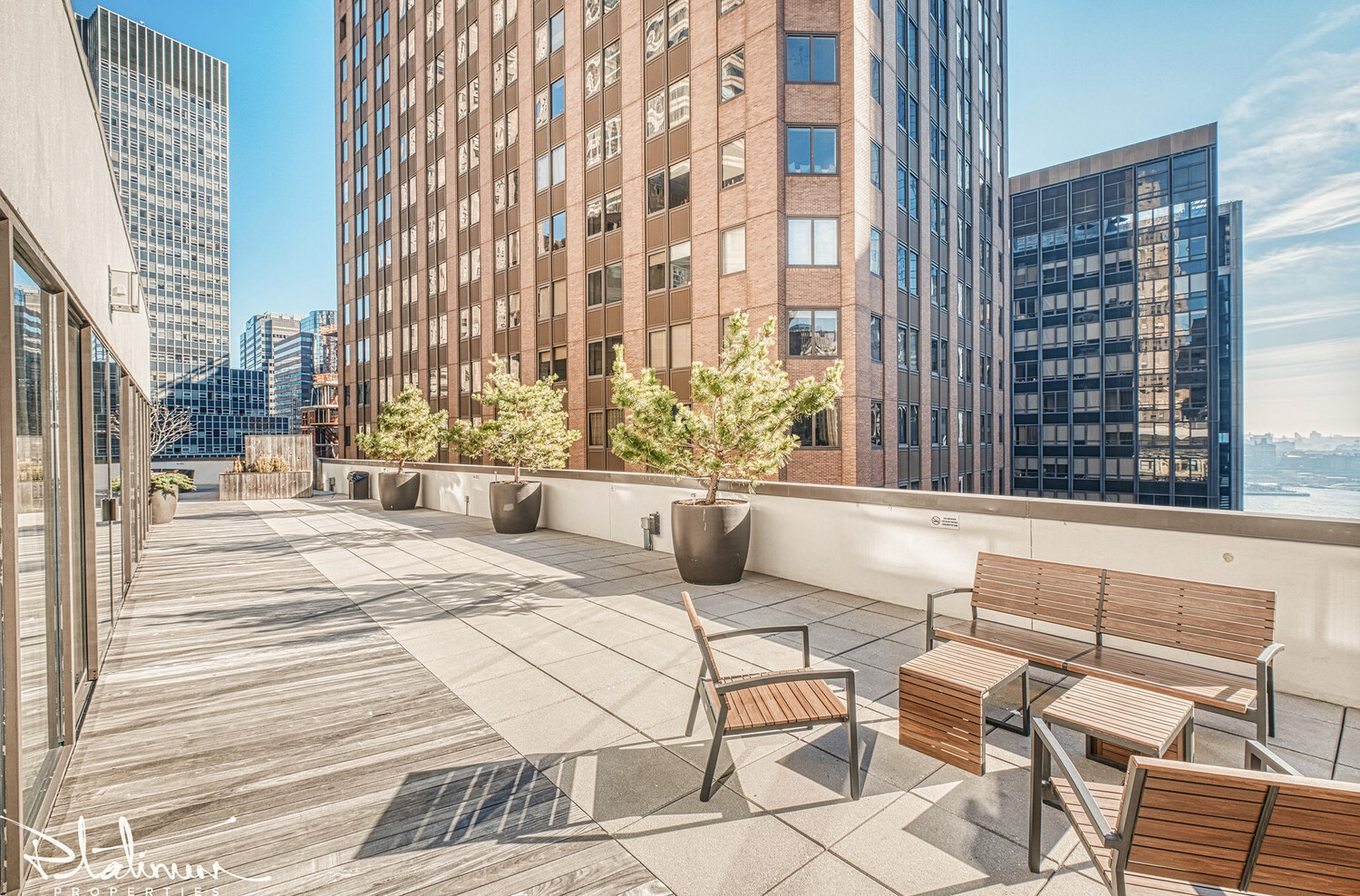 1 Wall Street Court 904