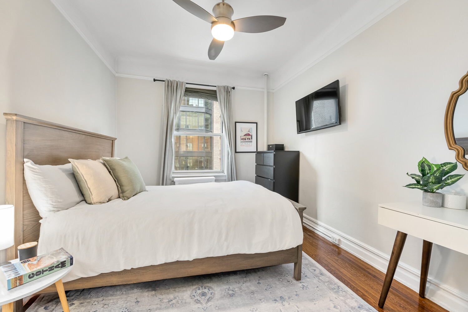 125 W 12TH Street 4D