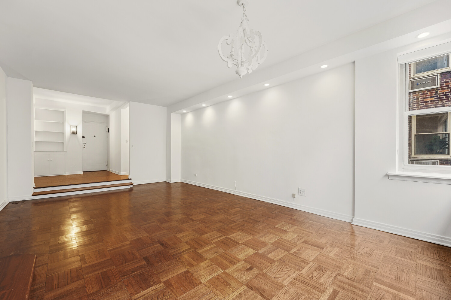215 E 79TH Street 7F