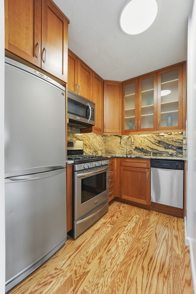 39-60 54TH Street 7N