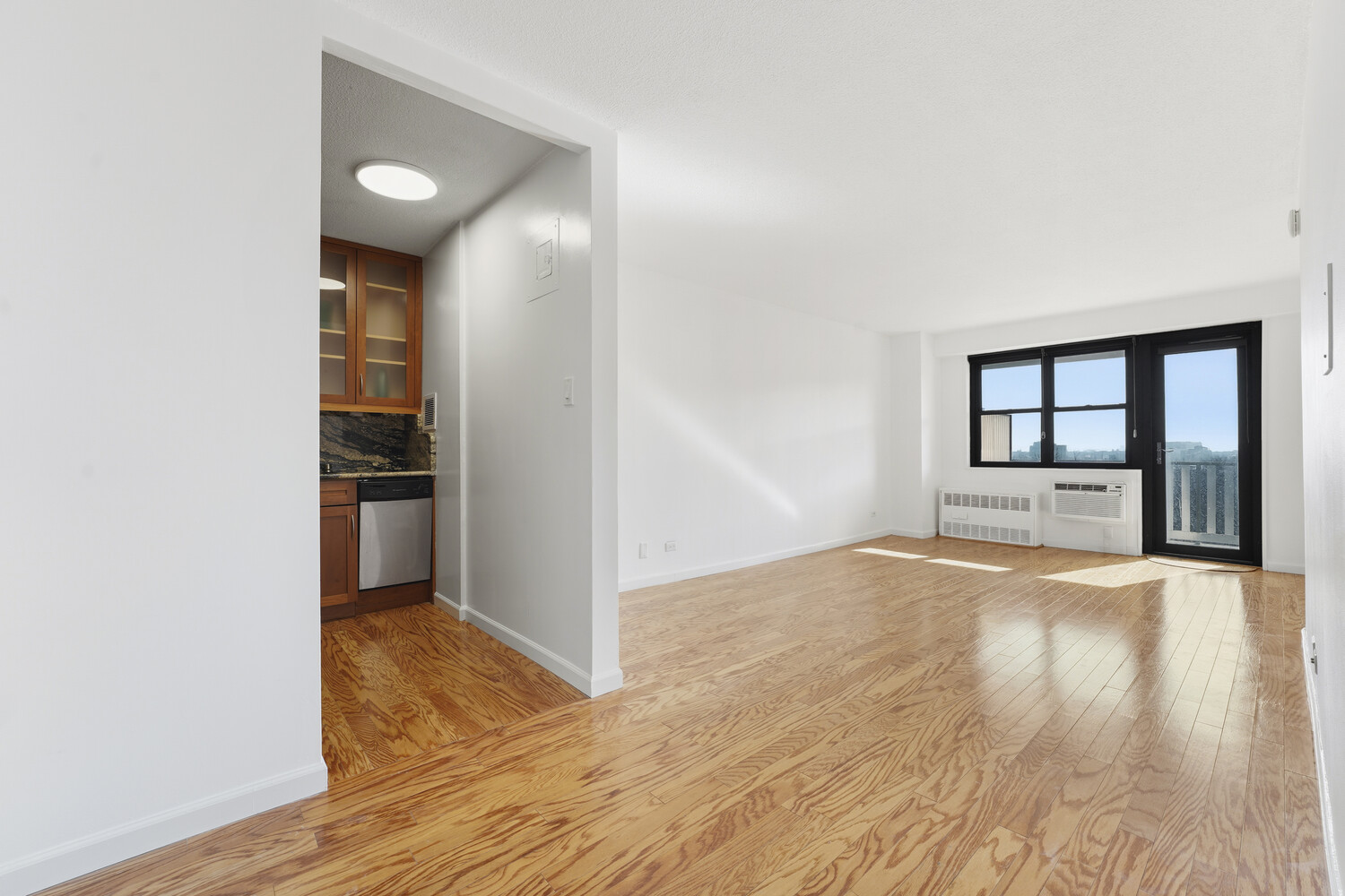 39-60 54TH Street 7N