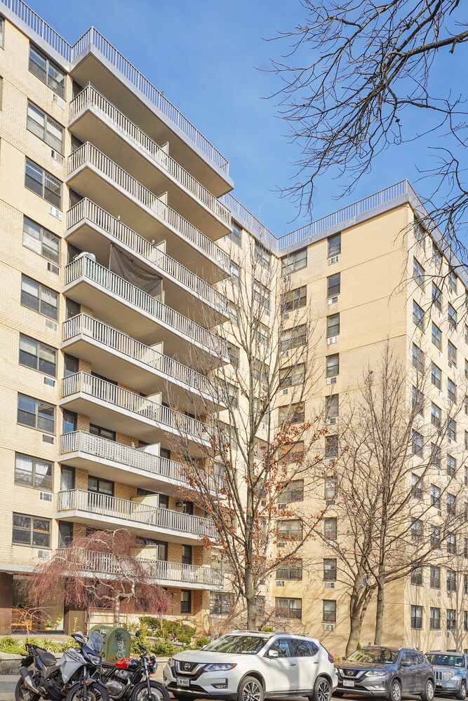 39-60 54TH Street 7N