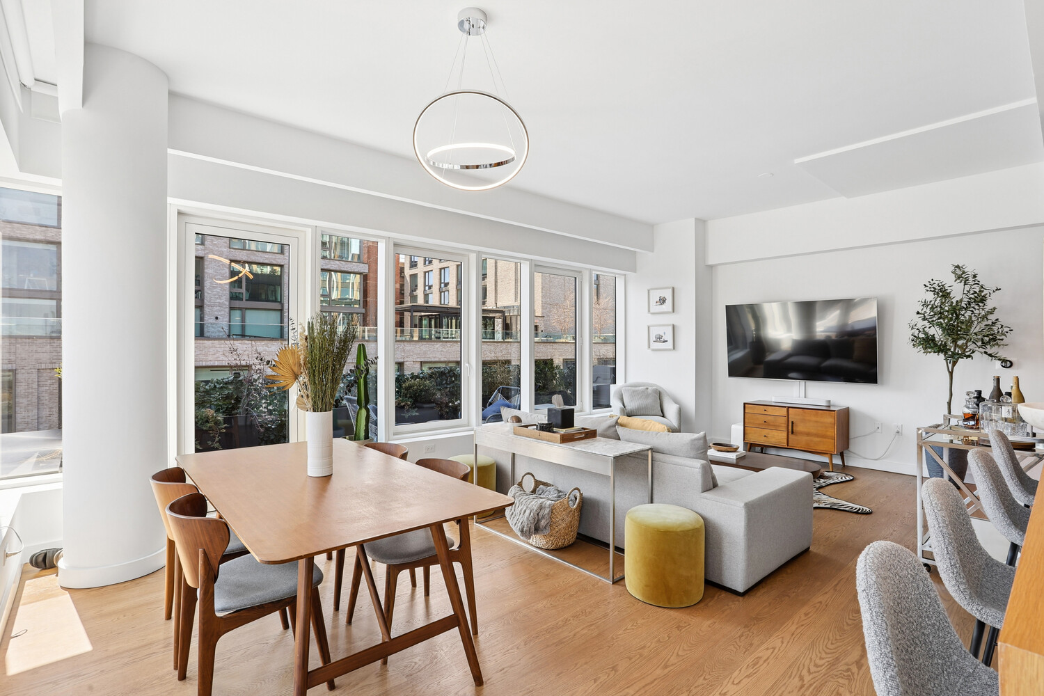 202 BROOME Street 7M