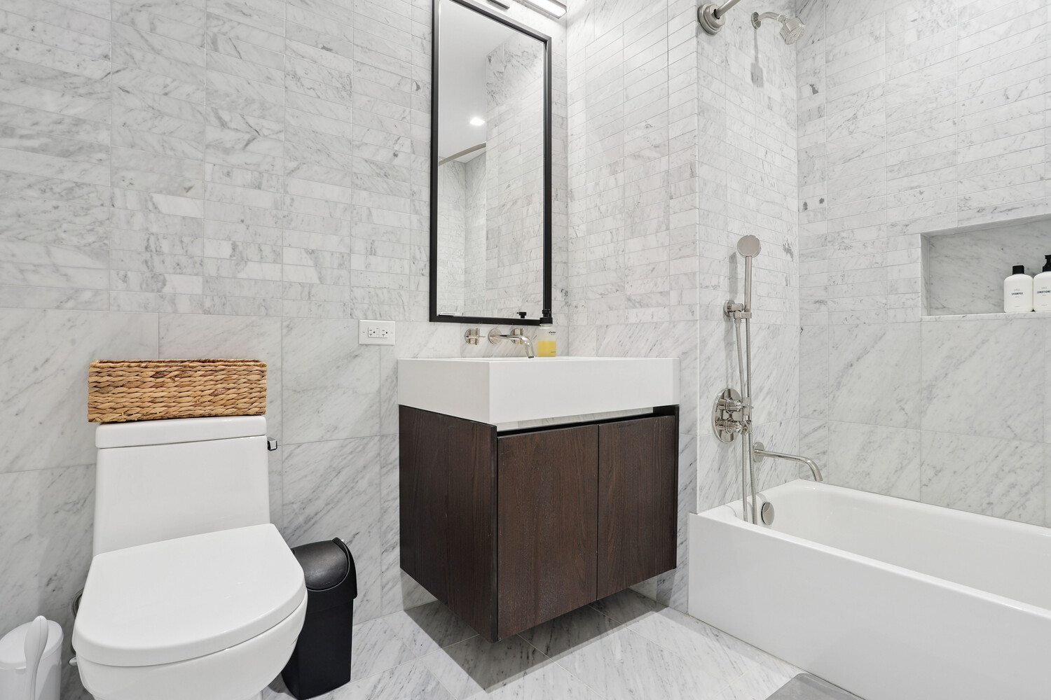 202 BROOME Street 7M