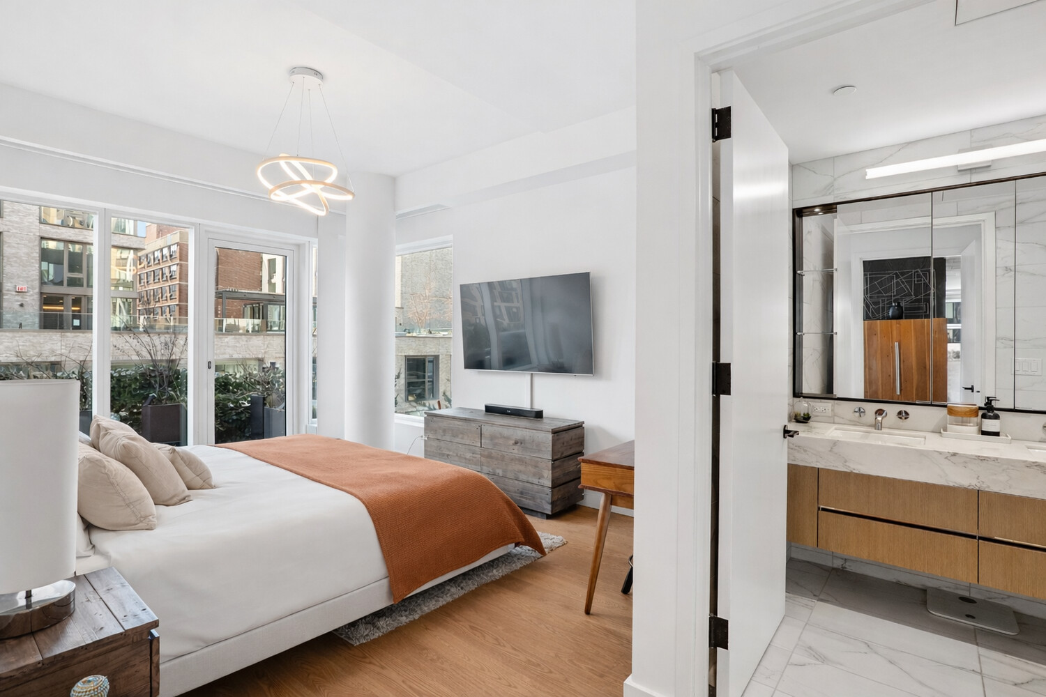 202 BROOME Street 7M