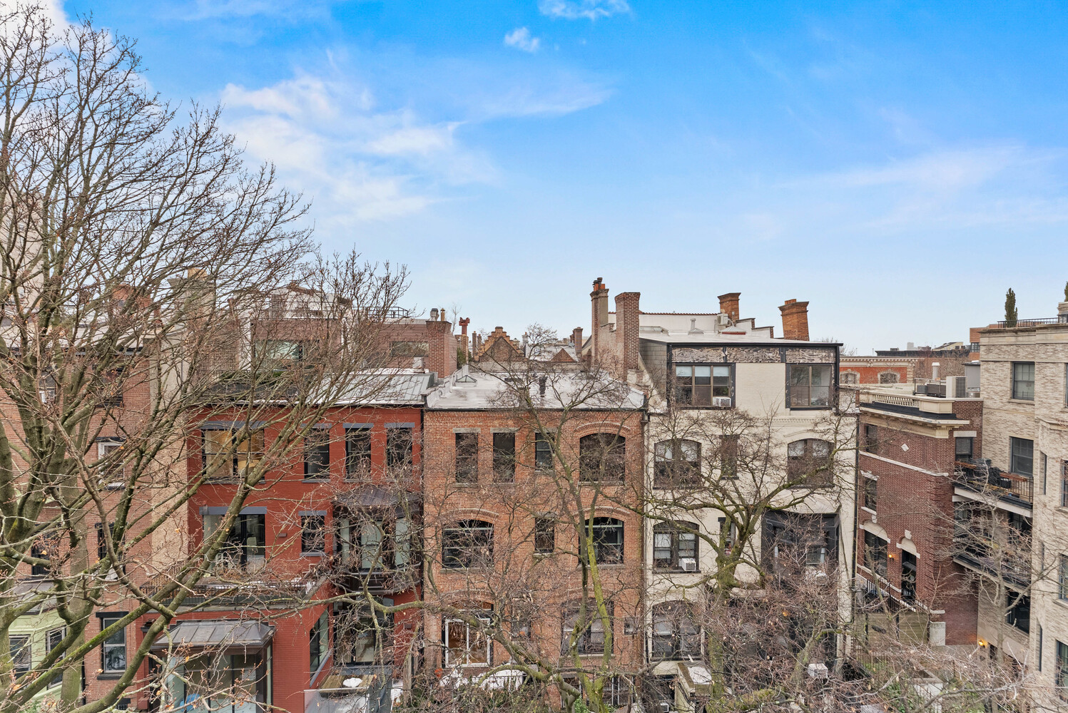 842 CARROLL Street